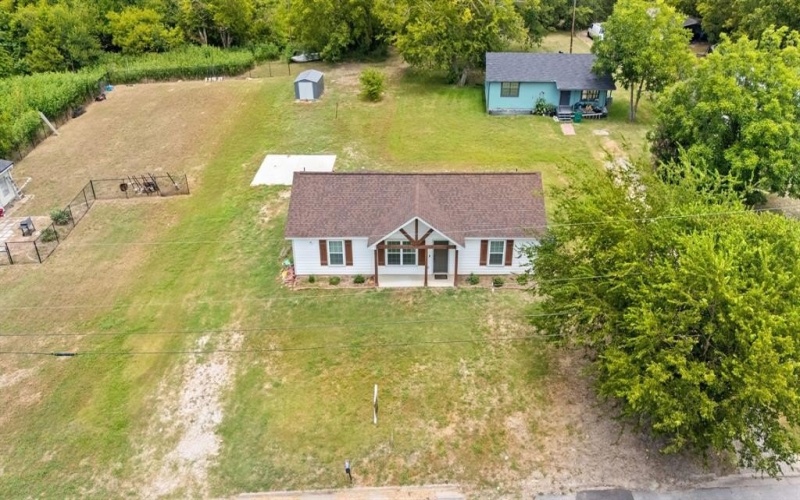 627 W 9th Street, Kemp, TX 75143, 3 Bedrooms Bedrooms, ,2 BathroomsBathrooms,Residential,For Sale,627 W 9th Street,0,21012801