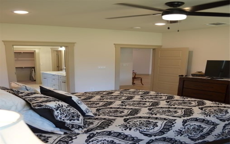 5402 Lamota Court, Granbury, TX 76048, 3 Bedrooms Bedrooms, ,2 BathroomsBathrooms,Residential,For Sale,5402 Lamota Court,0,21014427