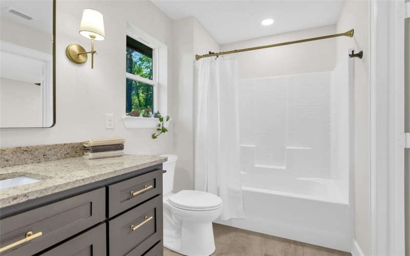 405 Short Street, Troup, TX 75789, 3 Habitaciones Habitaciones , ,2 BañosBaños,Residential,En Venta,405 Short Street,0,21014756