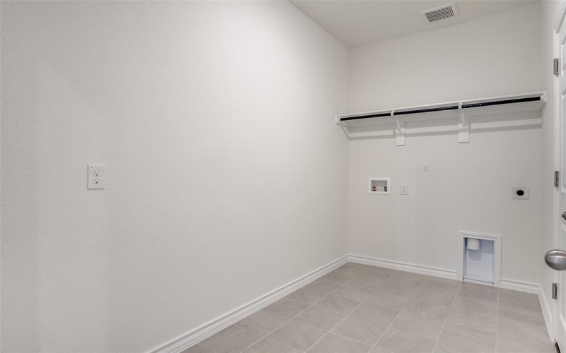 329 Fallbrook Drive, Aledo, TX 76008, 4 Bedrooms Bedrooms, ,2 BathroomsBathrooms,Residential,For Sale,329 Fallbrook Drive,0,21014793