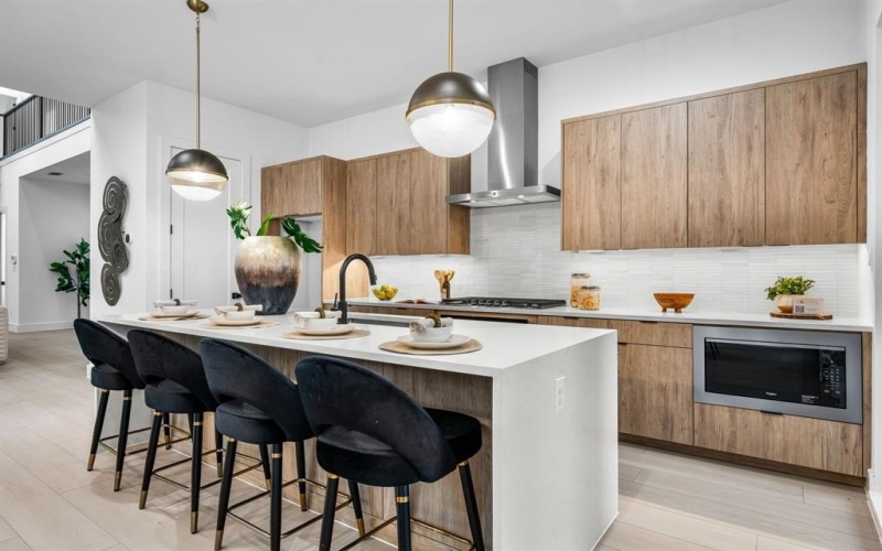 814 W 10th Street, Dallas, TX 75208, 3 Bedrooms Bedrooms, ,2 BathroomsBathrooms,Residential,For Sale,814 W 10th Street,0,21015094
