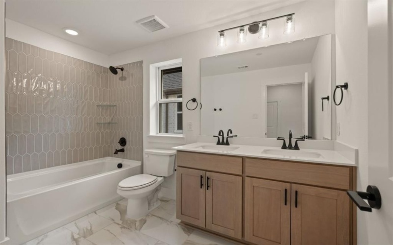 2552 Campden Mews, Allen, TX 75013, 3 Bedrooms Bedrooms, ,2 BathroomsBathrooms,Residential,For Sale,2552 Campden Mews,0,21015229