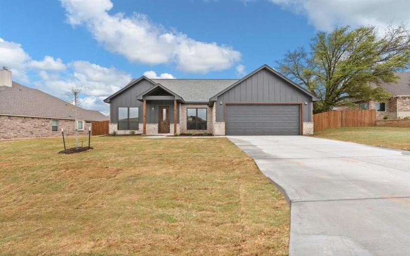 3306 Promenade Court, Granbury, TX 76049, 4 Habitaciones Habitaciones , ,3 BañosBaños,Residential,En Venta,3306 Promenade Court,0,21016150