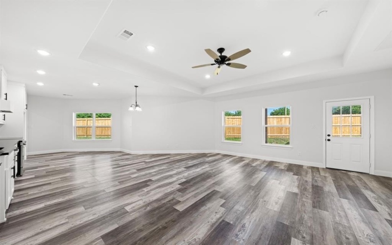 510 Washington Street, Ennis, TX 75119, 3 Bedrooms Bedrooms, ,2 BathroomsBathrooms,Residential,For Sale,510 Washington Street,21016253
