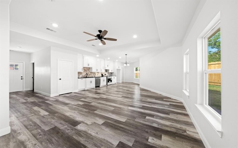 510 Washington Street, Ennis, TX 75119, 3 Bedrooms Bedrooms, ,2 BathroomsBathrooms,Residential,For Sale,510 Washington Street,21016253