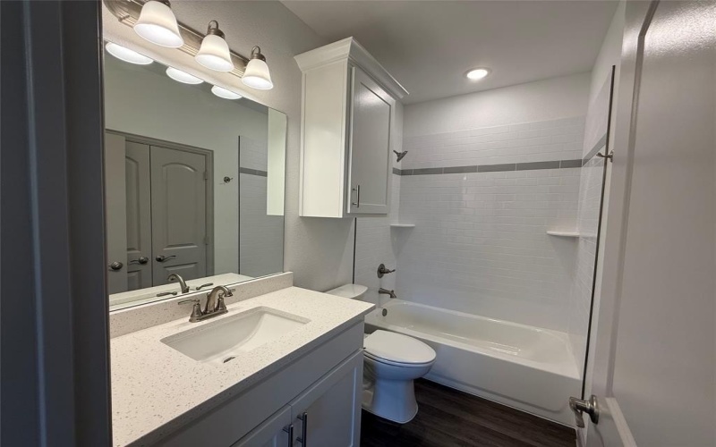 114 Seminole Cove, Lake Kiowa, TX 76240, 4 Bedrooms Bedrooms, ,3 BathroomsBathrooms,Residential,For Sale,114 Seminole Cove,0,21016351