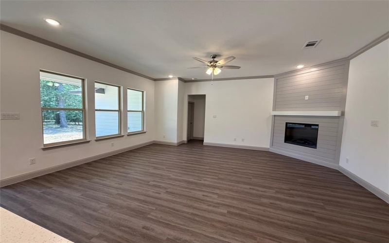 114 Seminole Cove, Lake Kiowa, TX 76240, 4 Bedrooms Bedrooms, ,3 BathroomsBathrooms,Residential,For Sale,114 Seminole Cove,0,21016351