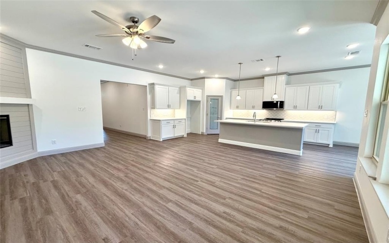 114 Seminole Cove, Lake Kiowa, TX 76240, 4 Bedrooms Bedrooms, ,3 BathroomsBathrooms,Residential,For Sale,114 Seminole Cove,0,21016351