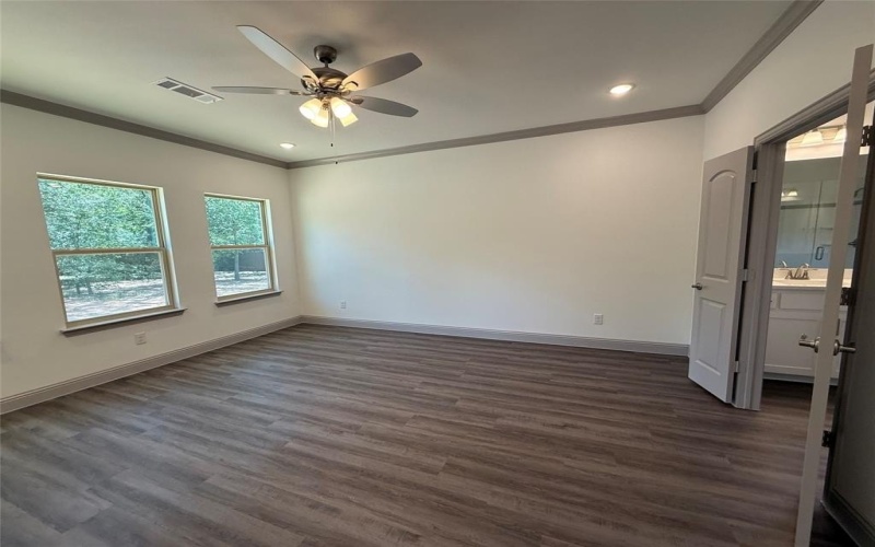 114 Seminole Cove, Lake Kiowa, TX 76240, 4 Bedrooms Bedrooms, ,3 BathroomsBathrooms,Residential,For Sale,114 Seminole Cove,0,21016351