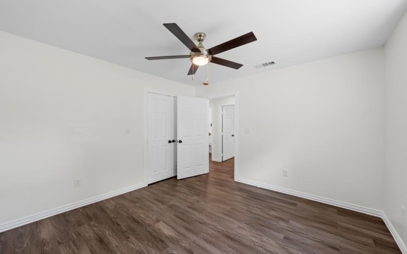 924 E TITUS, Mexia, TX 76667, 3 Habitaciones Habitaciones , ,2 BañosBaños,Residential,En Venta,924 E TITUS,21016511