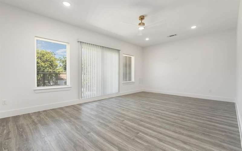 5116 Wynell Street, Dallas, TX 75241, 4 Bedrooms Bedrooms, ,2 BathroomsBathrooms,Residential,For Sale,5116 Wynell Street,0,21016617