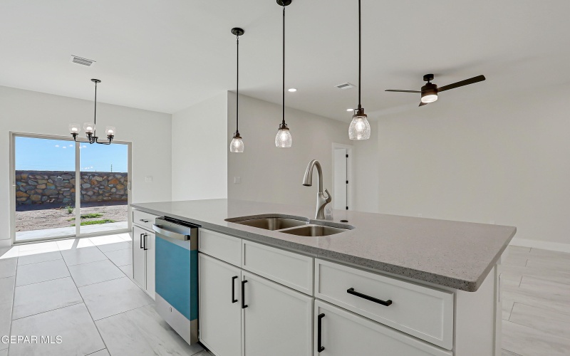 7344 John Gerald Way, El Paso, TX 79934, 3 Habitaciones Habitaciones , ,1 BañoBaños,Residential,En Venta,7344 John Gerald Way,0,910547