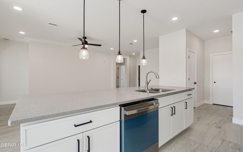 7344 John Gerald Way, El Paso, TX 79934, 3 Habitaciones Habitaciones , ,1 BañoBaños,Residential,En Venta,7344 John Gerald Way,0,910547