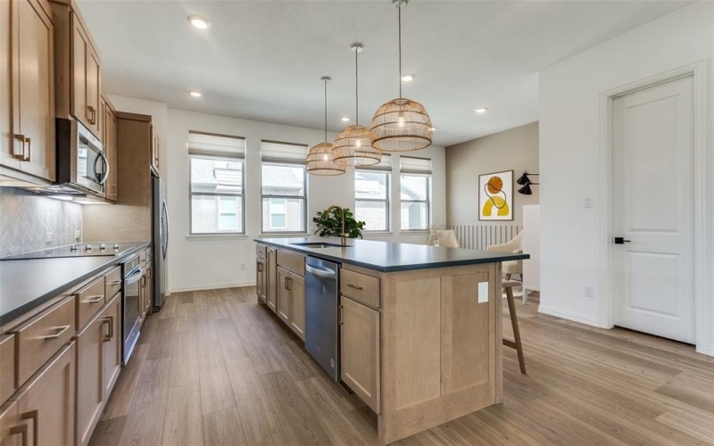 7581 Laburnam Road, Dallas, TX 75228, 3 Bedrooms Bedrooms, ,3 BathroomsBathrooms,Residential,For Sale,7581 Laburnam Road,0,21016772