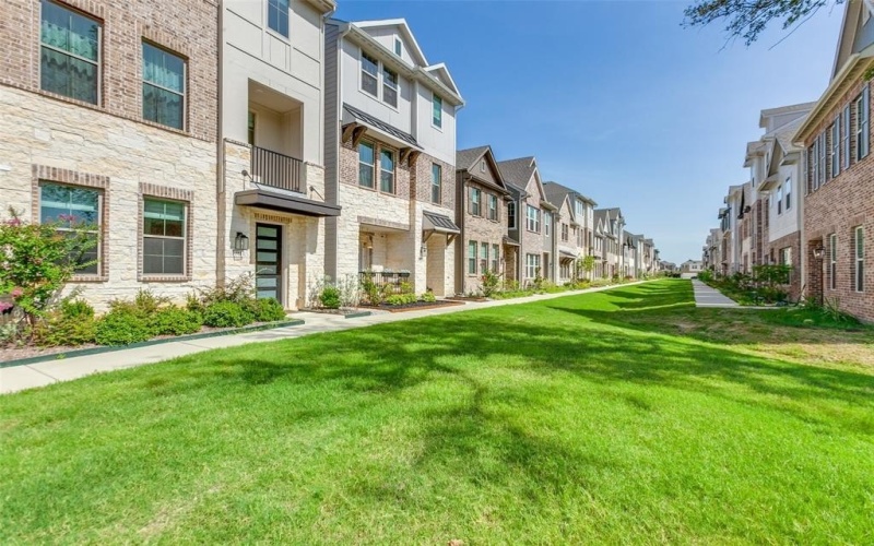 7581 Laburnam Road, Dallas, TX 75228, 3 Bedrooms Bedrooms, ,3 BathroomsBathrooms,Residential,For Sale,7581 Laburnam Road,0,21016772