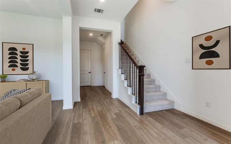 7581 Laburnam Road, Dallas, TX 75228, 3 Bedrooms Bedrooms, ,3 BathroomsBathrooms,Residential,For Sale,7581 Laburnam Road,0,21016772