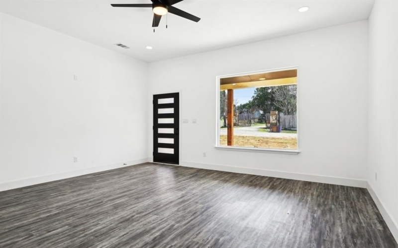 828 Indian Drive, Granbury, TX 76048, 3 Bedrooms Bedrooms, ,2 BathroomsBathrooms,Residential,For Sale,828 Indian Drive,0,21016813