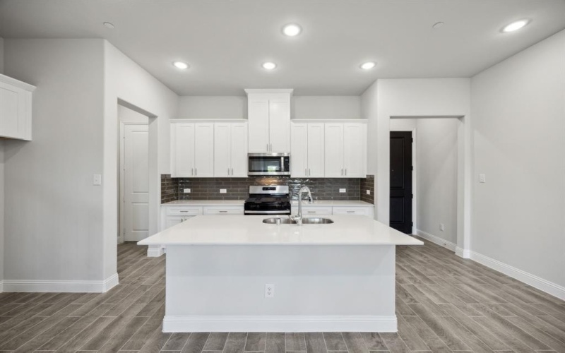 817 Heart Reef Road, Plano, TX 75075, 4 Habitaciones Habitaciones , ,3 BañosBaños,Residential,En Venta,817 Heart Reef Road,0,21016832