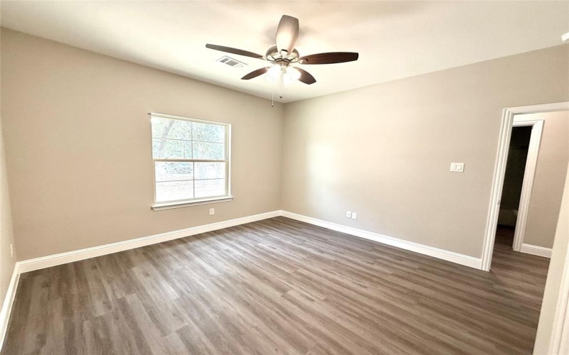 110 Seminole Cove, Lake Kiowa, TX 76240, 3 Bedrooms Bedrooms, ,2 BathroomsBathrooms,Residential,For Sale,110 Seminole Cove,0,21016924