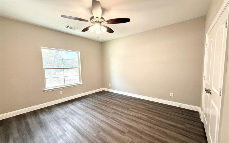 110 Seminole Cove, Lake Kiowa, TX 76240, 3 Bedrooms Bedrooms, ,2 BathroomsBathrooms,Residential,For Sale,110 Seminole Cove,0,21016924