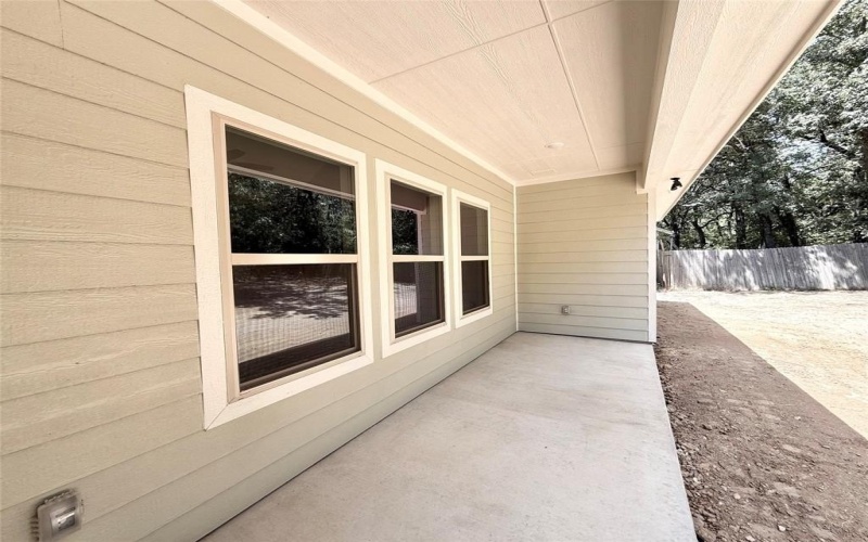 110 Seminole Cove, Lake Kiowa, TX 76240, 3 Bedrooms Bedrooms, ,2 BathroomsBathrooms,Residential,For Sale,110 Seminole Cove,0,21016924