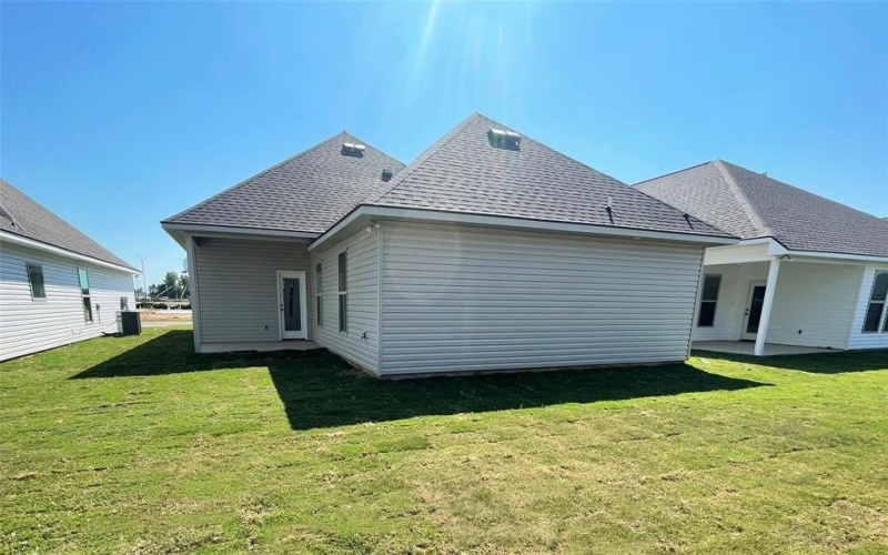 760 Venecia Drive, Bossier City, LA 71111, 3 Habitaciones Habitaciones , ,2 BañosBaños,Residential,En Venta,760 Venecia Drive,0,21017080