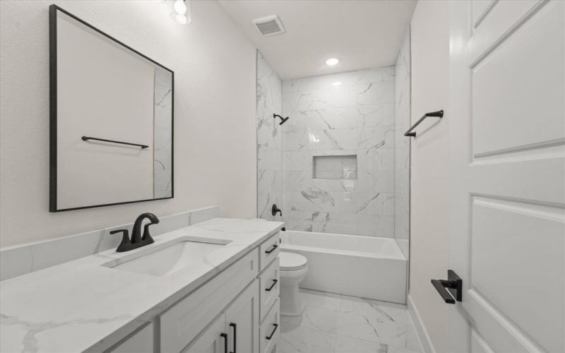 3505 Thannisch Avenue, Fort Worth, TX 76105, 4 Bedrooms Bedrooms, ,2 BathroomsBathrooms,Residential,For Sale,3505 Thannisch Avenue,21017162