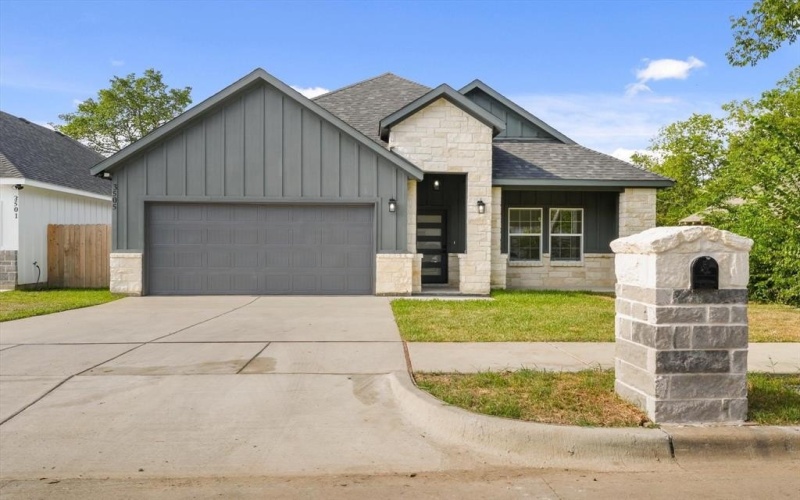 3505 Thannisch Avenue, Fort Worth, TX 76105, 4 Bedrooms Bedrooms, ,2 BathroomsBathrooms,Residential,For Sale,3505 Thannisch Avenue,21017162