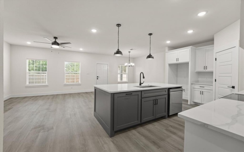 3505 Thannisch Avenue, Fort Worth, TX 76105, 4 Bedrooms Bedrooms, ,2 BathroomsBathrooms,Residential,For Sale,3505 Thannisch Avenue,21017162