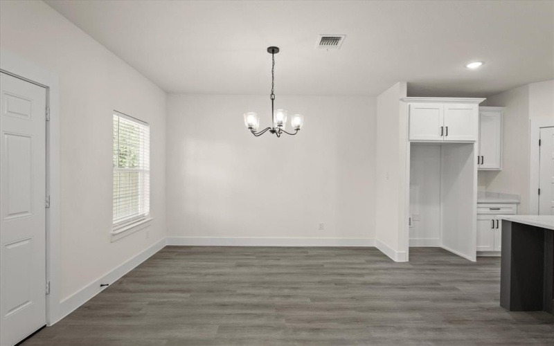 3505 Thannisch Avenue, Fort Worth, TX 76105, 4 Bedrooms Bedrooms, ,2 BathroomsBathrooms,Residential,For Sale,3505 Thannisch Avenue,21017162