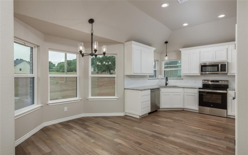 1607 W College Street, Jacksboro, TX 76458, 4 Bedrooms Bedrooms, ,2 BathroomsBathrooms,Residential,For Sale,1607 W College Street,21017277