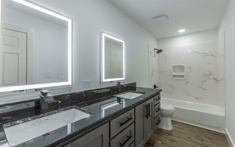 1025 Kane Street, Bellmead, TX 76705, 3 Habitaciones Habitaciones , ,2 BañosBaños,Residential,En Venta,1025 Kane Street,21017288