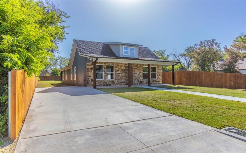 1025 Kane Street, Bellmead, TX 76705, 3 Habitaciones Habitaciones , ,2 BañosBaños,Residential,En Venta,1025 Kane Street,21017288