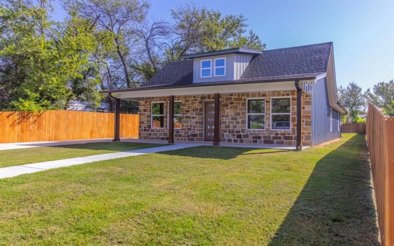 1025 Kane Street, Bellmead, TX 76705, 3 Habitaciones Habitaciones , ,2 BañosBaños,Residential,En Venta,1025 Kane Street,21017288