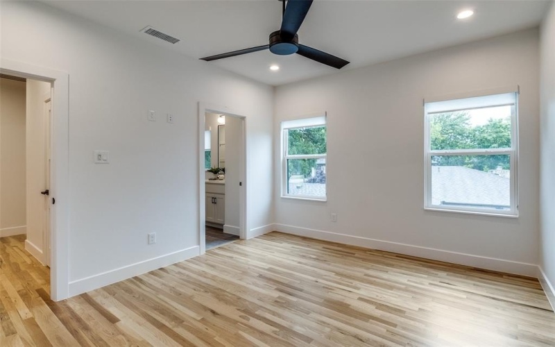 1511 Tranquilla Drive, Dallas, TX 75218, 4 Bedrooms Bedrooms, ,5 BathroomsBathrooms,Residential,For Sale,1511 Tranquilla Drive,0,21017325