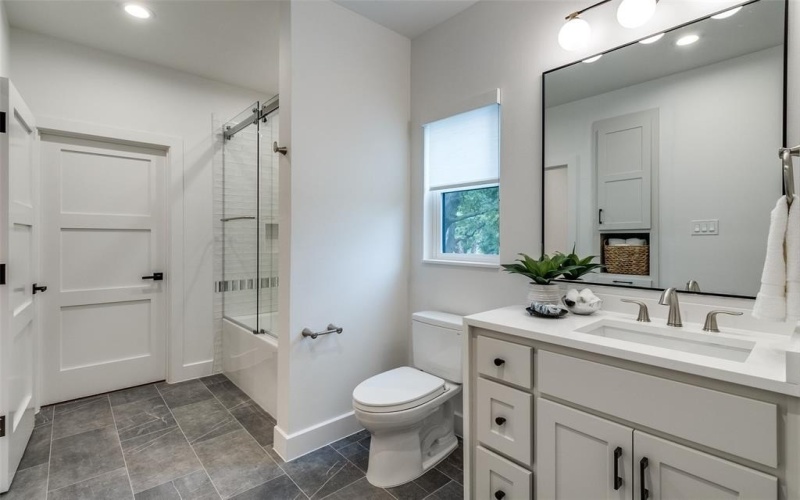 1511 Tranquilla Drive, Dallas, TX 75218, 4 Bedrooms Bedrooms, ,5 BathroomsBathrooms,Residential,For Sale,1511 Tranquilla Drive,0,21017325