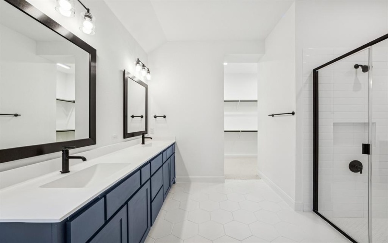 1005 Peach Blossom Avenue, Crowley, TX 76036, 3 Habitaciones Habitaciones , ,2 BañosBaños,Residential,En Venta,1005 Peach Blossom Avenue,0,21017471