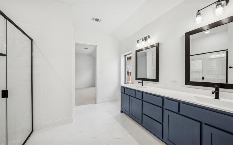 1005 Peach Blossom Avenue, Crowley, TX 76036, 3 Habitaciones Habitaciones , ,2 BañosBaños,Residential,En Venta,1005 Peach Blossom Avenue,0,21017471