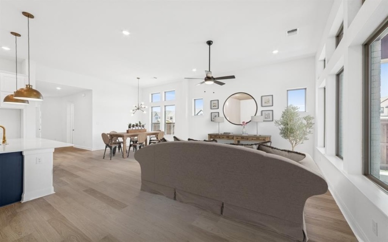 1005 Peach Blossom Avenue, Crowley, TX 76036, 3 Habitaciones Habitaciones , ,2 BañosBaños,Residential,En Venta,1005 Peach Blossom Avenue,0,21017471