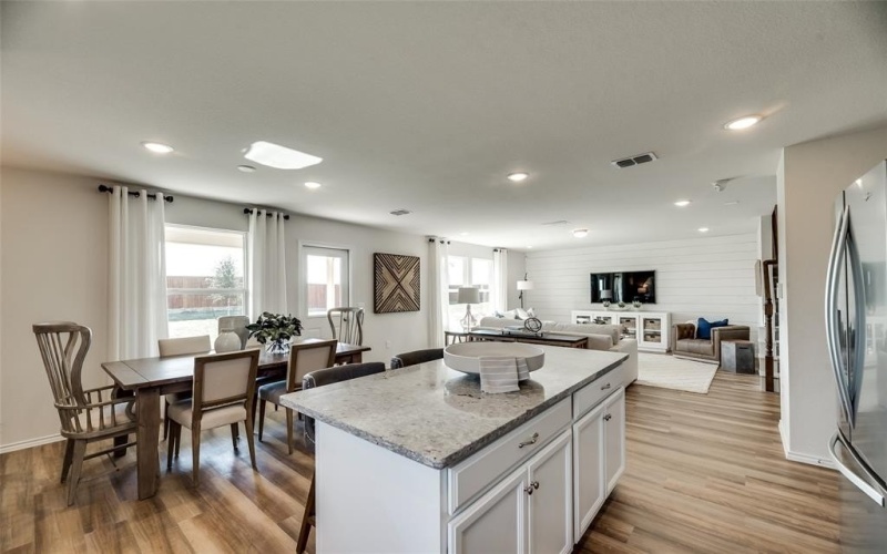 2039 Pleasant Knoll Circle, Forney, TX 75126, 4 Bedrooms Bedrooms, ,3 BathroomsBathrooms,Residential,For Sale,2039 Pleasant Knoll Circle,0,21017535