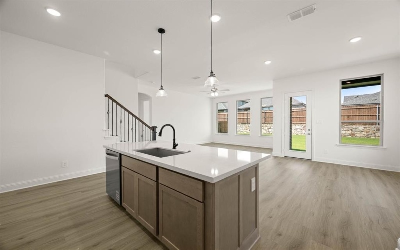 1313 Stockton, Red Oak, TX 75154, 4 Habitaciones Habitaciones , ,3 BañosBaños,Residential,En Venta,1313 Stockton,0,21017545
