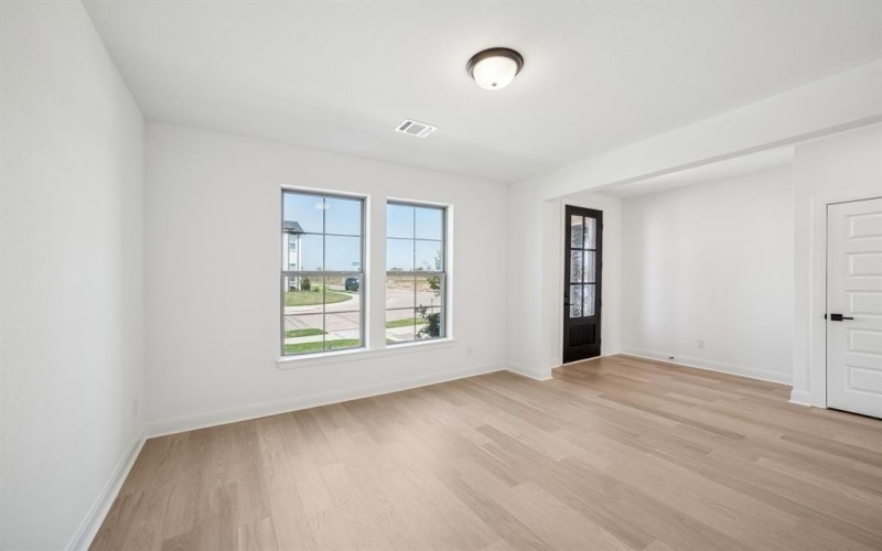 1056 Hackberry Emperor Street, Crowley, TX 76036, 4 Habitaciones Habitaciones , ,3 BañosBaños,Residential,En Venta,1056 Hackberry Emperor Street,0,21017546