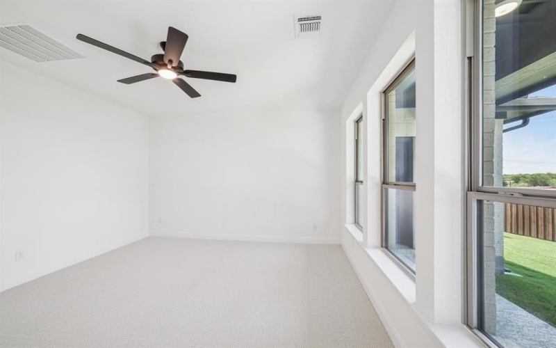 1056 Hackberry Emperor Street, Crowley, TX 76036, 4 Habitaciones Habitaciones , ,3 BañosBaños,Residential,En Venta,1056 Hackberry Emperor Street,0,21017546