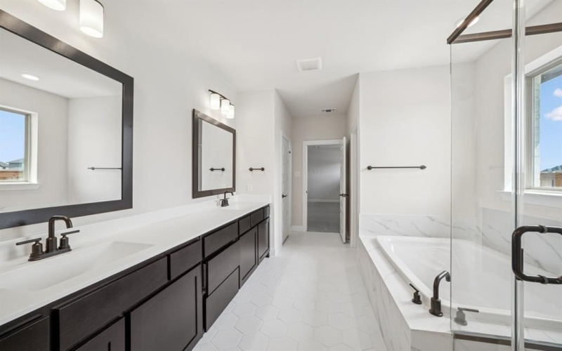 1124 Bolden Avenue, Crowley, TX 76036, 4 Bedrooms Bedrooms, ,3 BathroomsBathrooms,Residential,For Sale,1124 Bolden Avenue,0,21017558