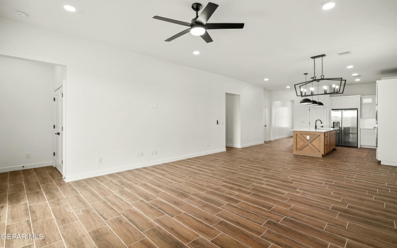 700 Paseo Del Agua Street, Horizon City, TX 79928, 3 Bedrooms Bedrooms, ,2 BathroomsBathrooms,Residential,For Sale,700 Paseo Del Agua Street,910600