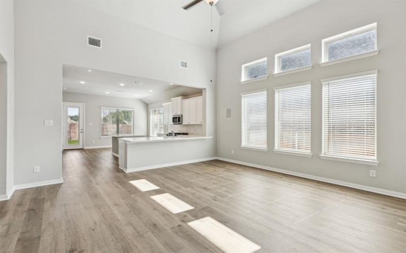 10321 Dittany Lane, Fort Worth, TX 76036, 4 Bedrooms Bedrooms, ,3 BathroomsBathrooms,Residential,For Sale,10321 Dittany Lane,0,21017726