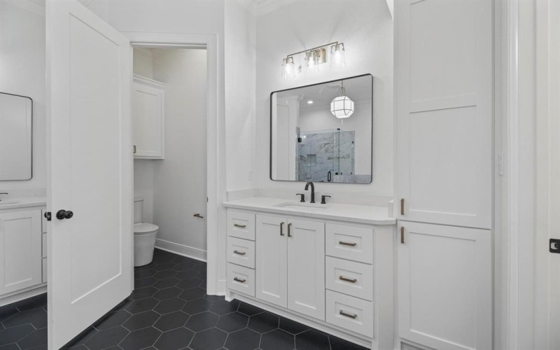16519 Cooper Way, Tyler, TX 75703, 4 Bedrooms Bedrooms, ,3 BathroomsBathrooms,Residential,For Sale,16519 Cooper Way,0,21017742