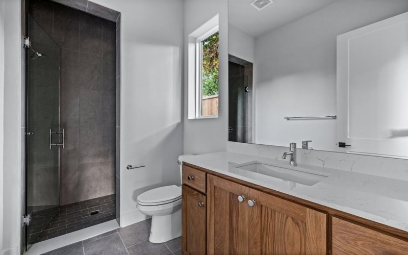 9232 San Fernando Way, Dallas, TX 75218, 4 Bedrooms Bedrooms, ,5 BathroomsBathrooms,Residential,For Sale,9232 San Fernando Way,0,21017785