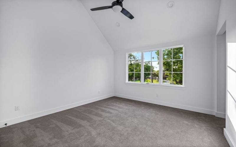 9232 San Fernando Way, Dallas, TX 75218, 4 Bedrooms Bedrooms, ,5 BathroomsBathrooms,Residential,For Sale,9232 San Fernando Way,0,21017785