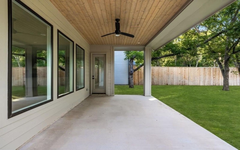 9232 San Fernando Way, Dallas, TX 75218, 4 Bedrooms Bedrooms, ,5 BathroomsBathrooms,Residential,For Sale,9232 San Fernando Way,0,21017785